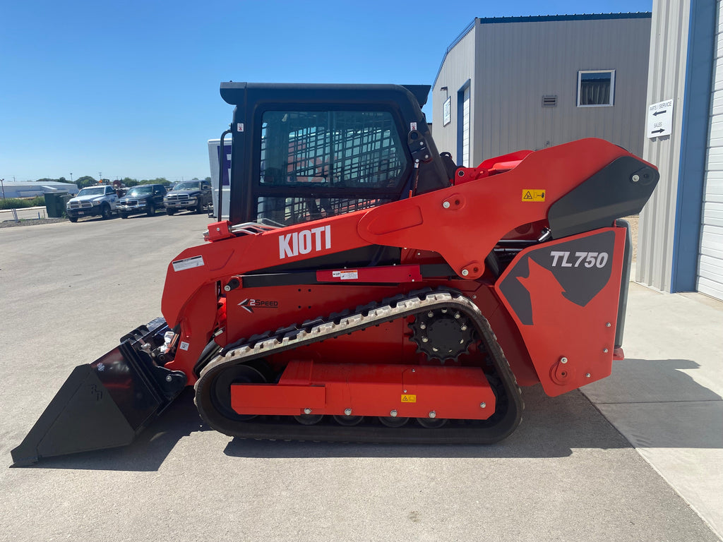 KIOTI TL-750 SKID STEER **0% FINANCING AVAILABLE**