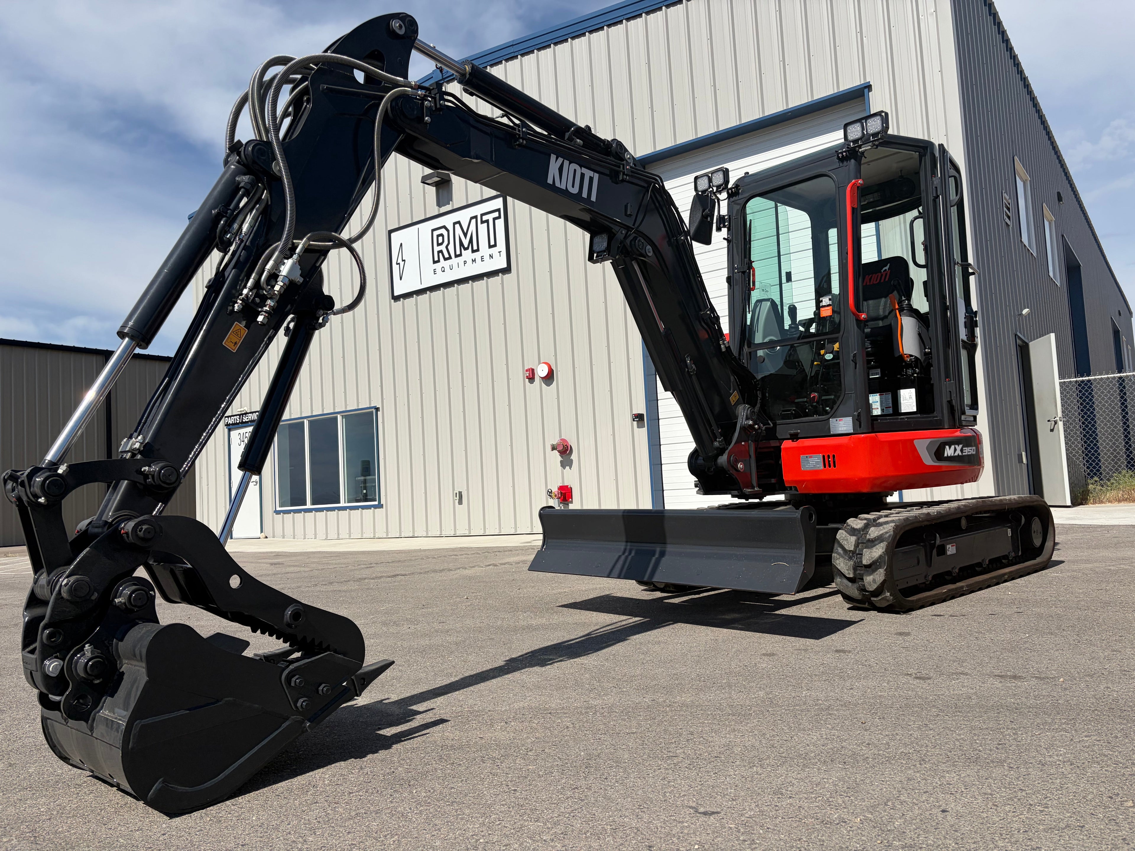 #2 2026 KIOTI MINI EXCAVATOR MX350AE (EXTENDED ARM) (In Stock Nampa Idaho)