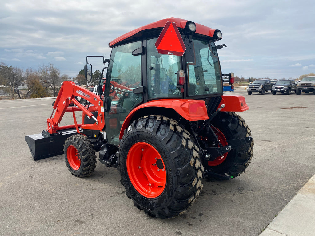 KIOTI NS4710HCB CAB TRACTOR **0% FINANCING AVAILABLE**
