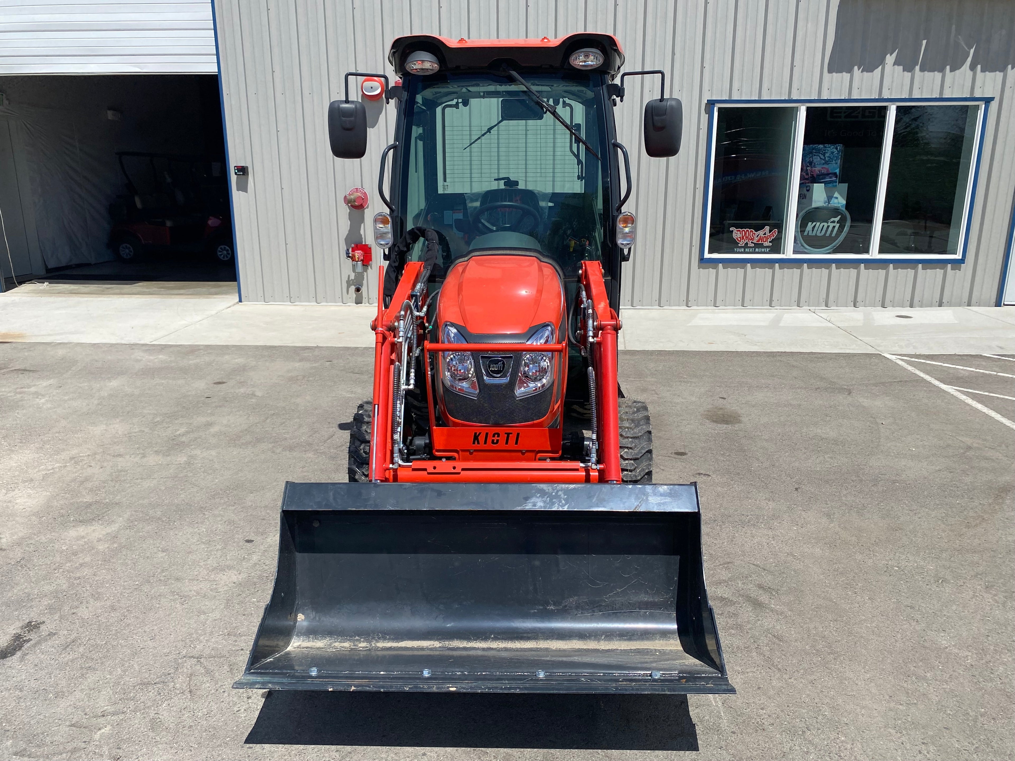 KIOTI CX2510 W/ CAB ** 0% FINANCING AVAILABLE**