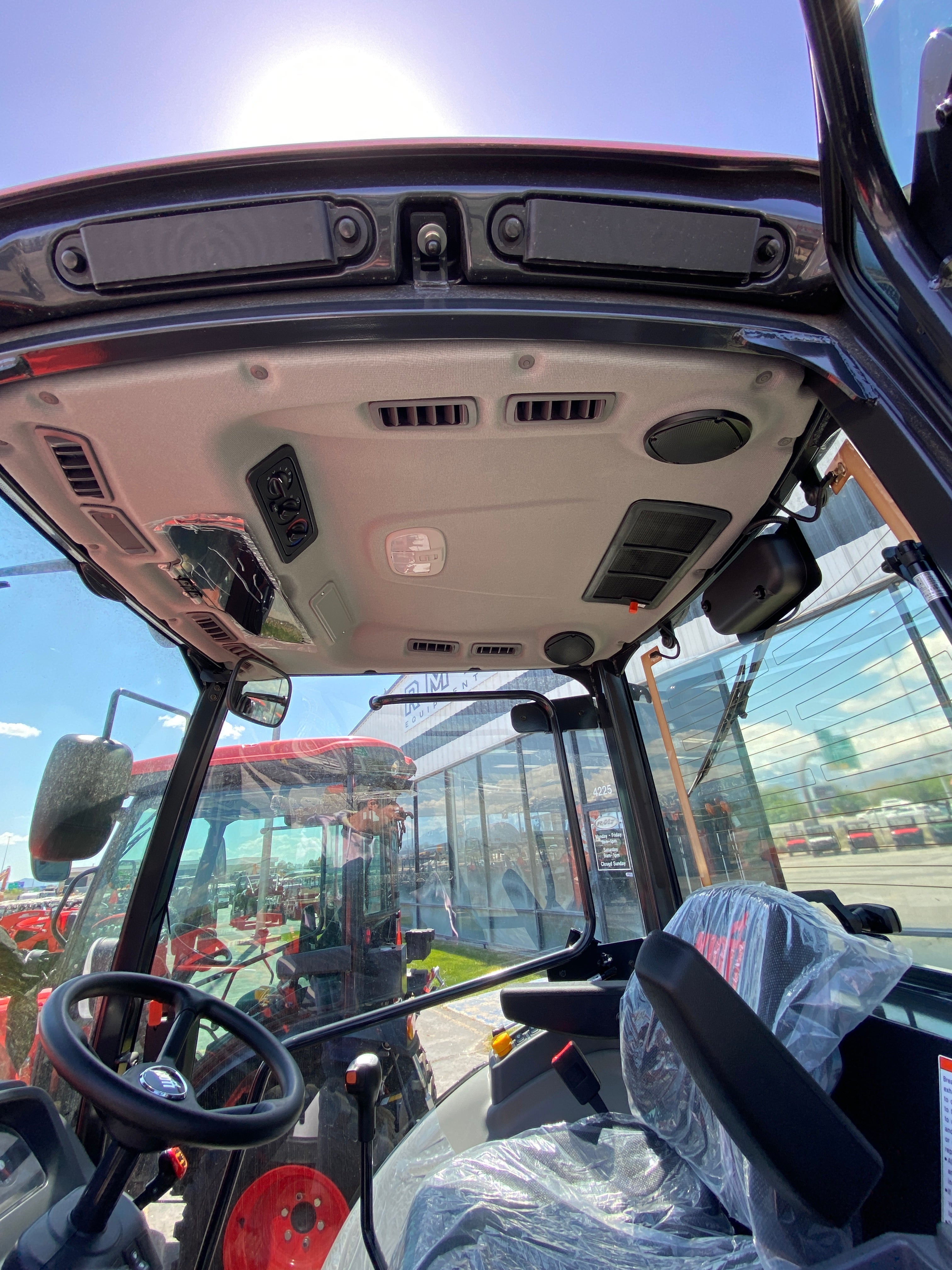 KIOTI CK3520SE HST Cab *** 0% financing available***