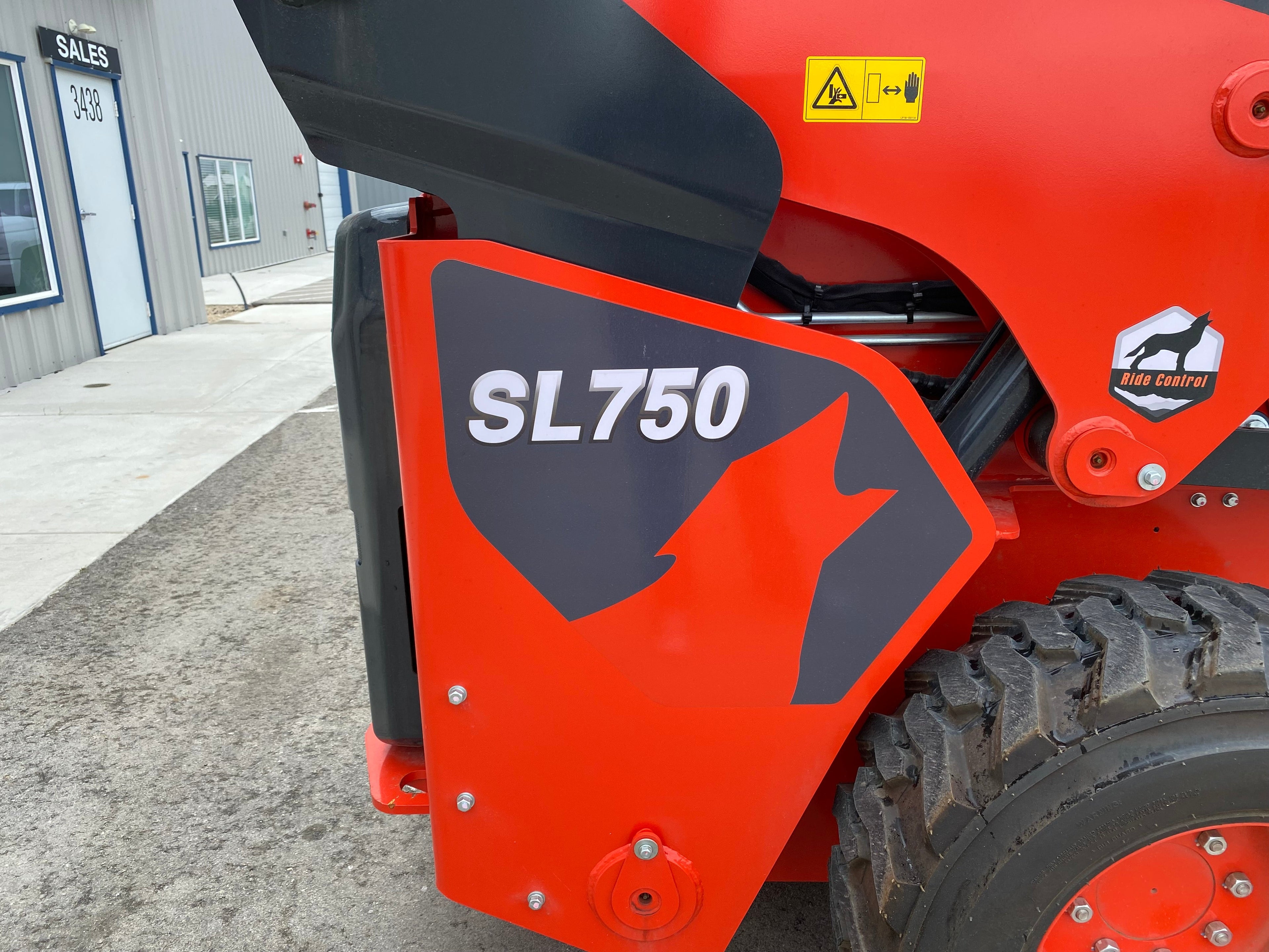 New 2025 KIOTI SL750 SKIDSTEER with 78" Bucket**0% FINANCING AVAILABLE**