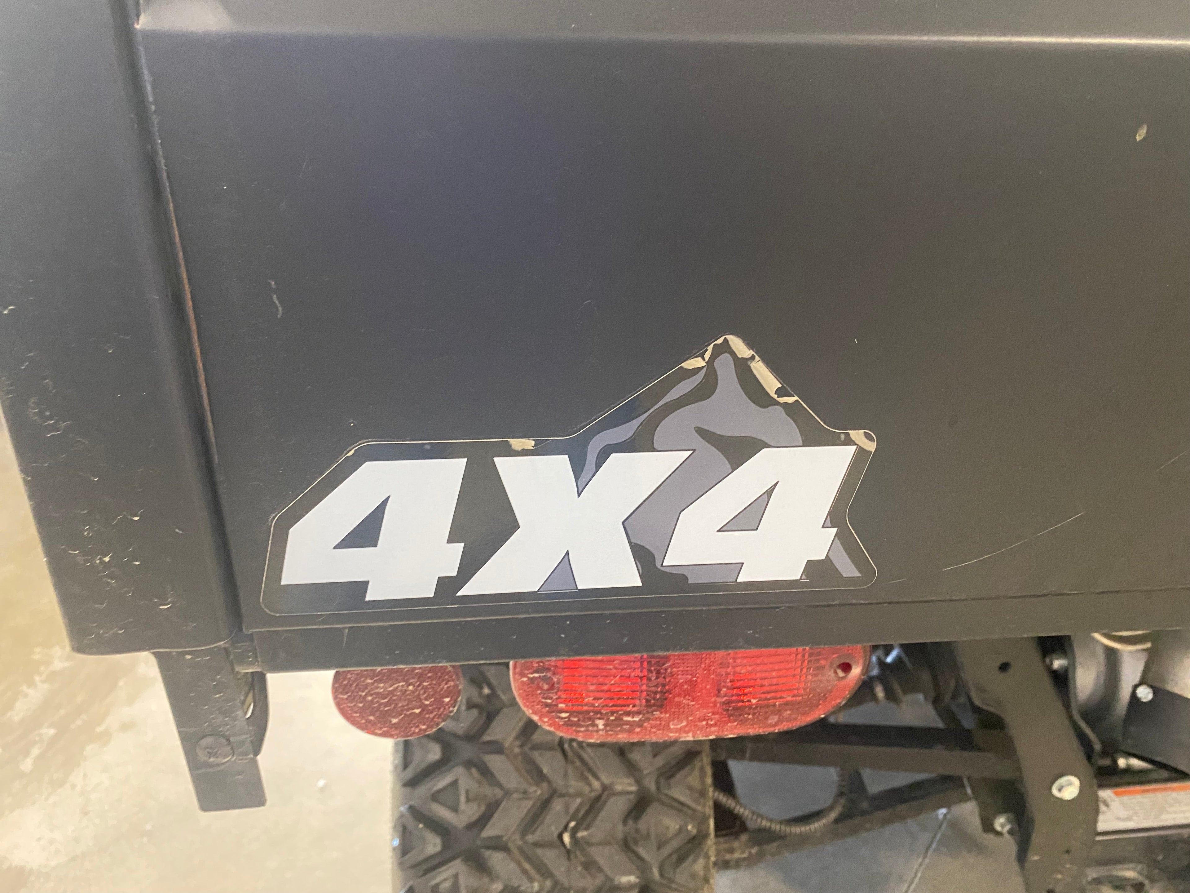 KIOTI K9 2 ROW 4X4