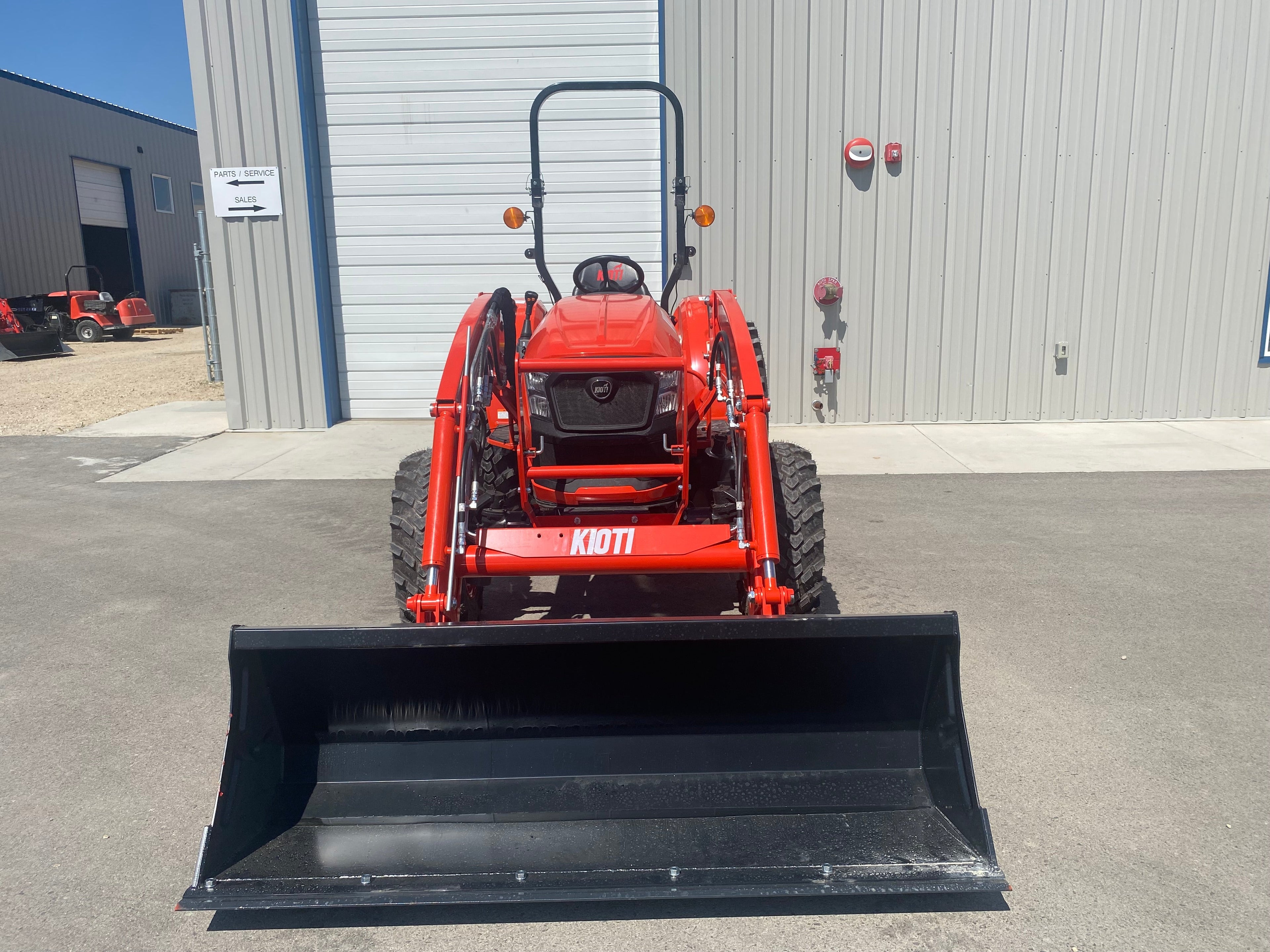 KIOTI DK5320SE HST **0% FINANCING AVAILABLE**