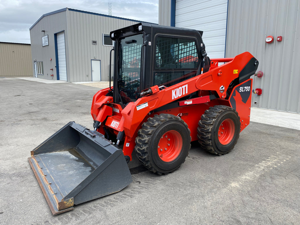 New 2025 KIOTI SL750 SKIDSTEER with 78" Bucket**0% FINANCING AVAILABLE**