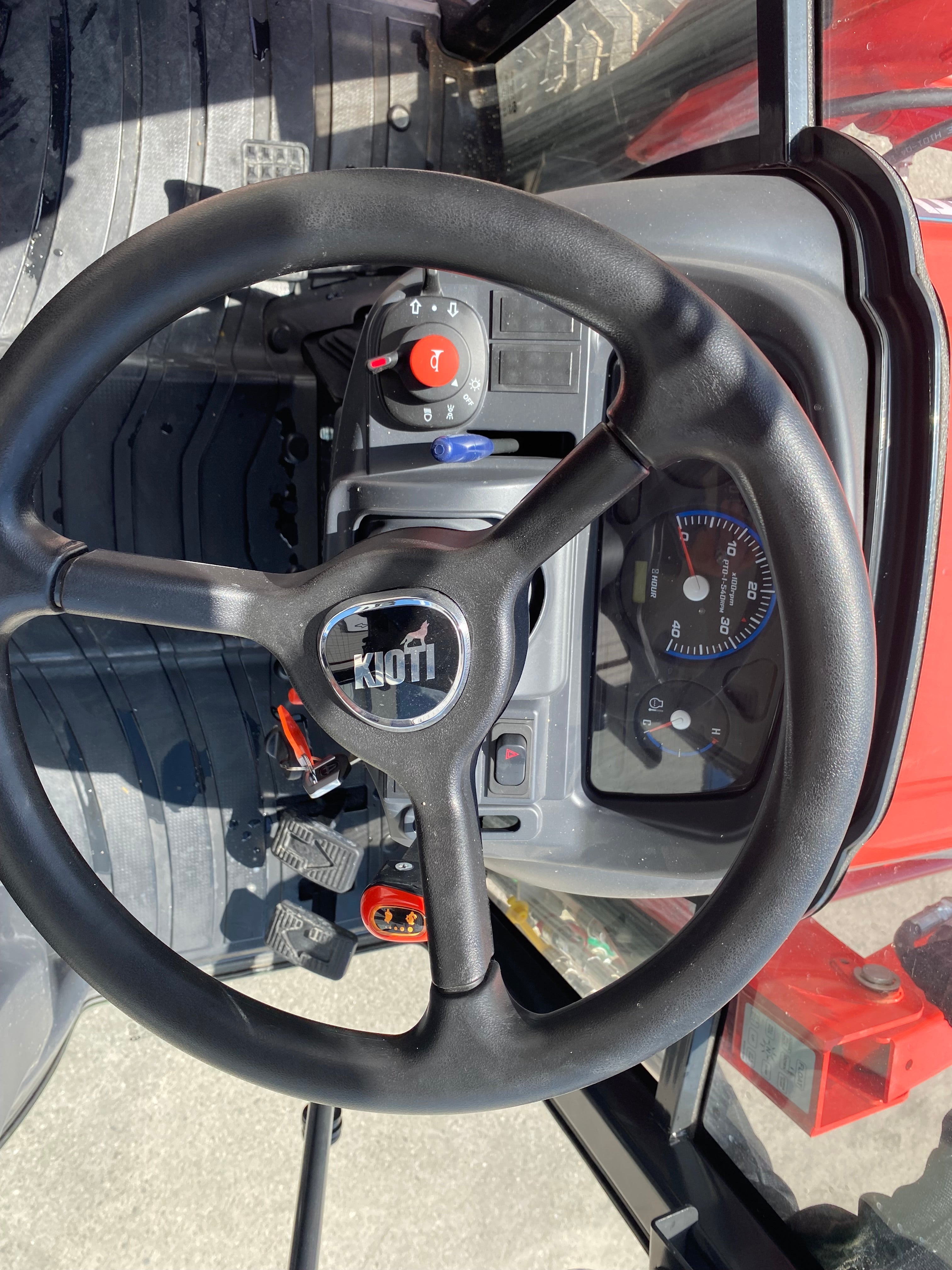 KIOTI CX2510 W/ CAB ** 0% FINANCING AVAILABLE**