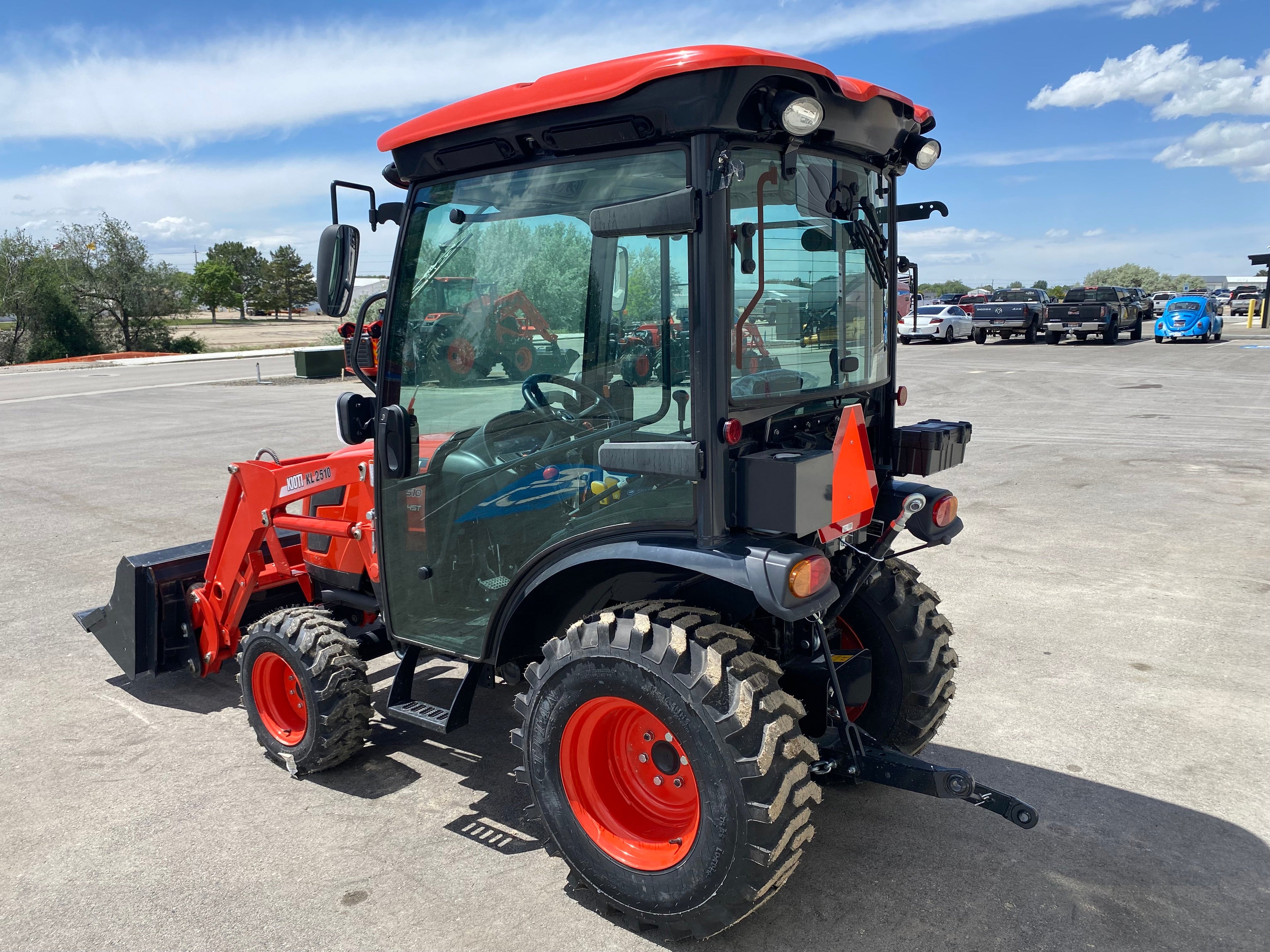 KIOTI CX2510 W/ CAB ** 0% FINANCING AVAILABLE**