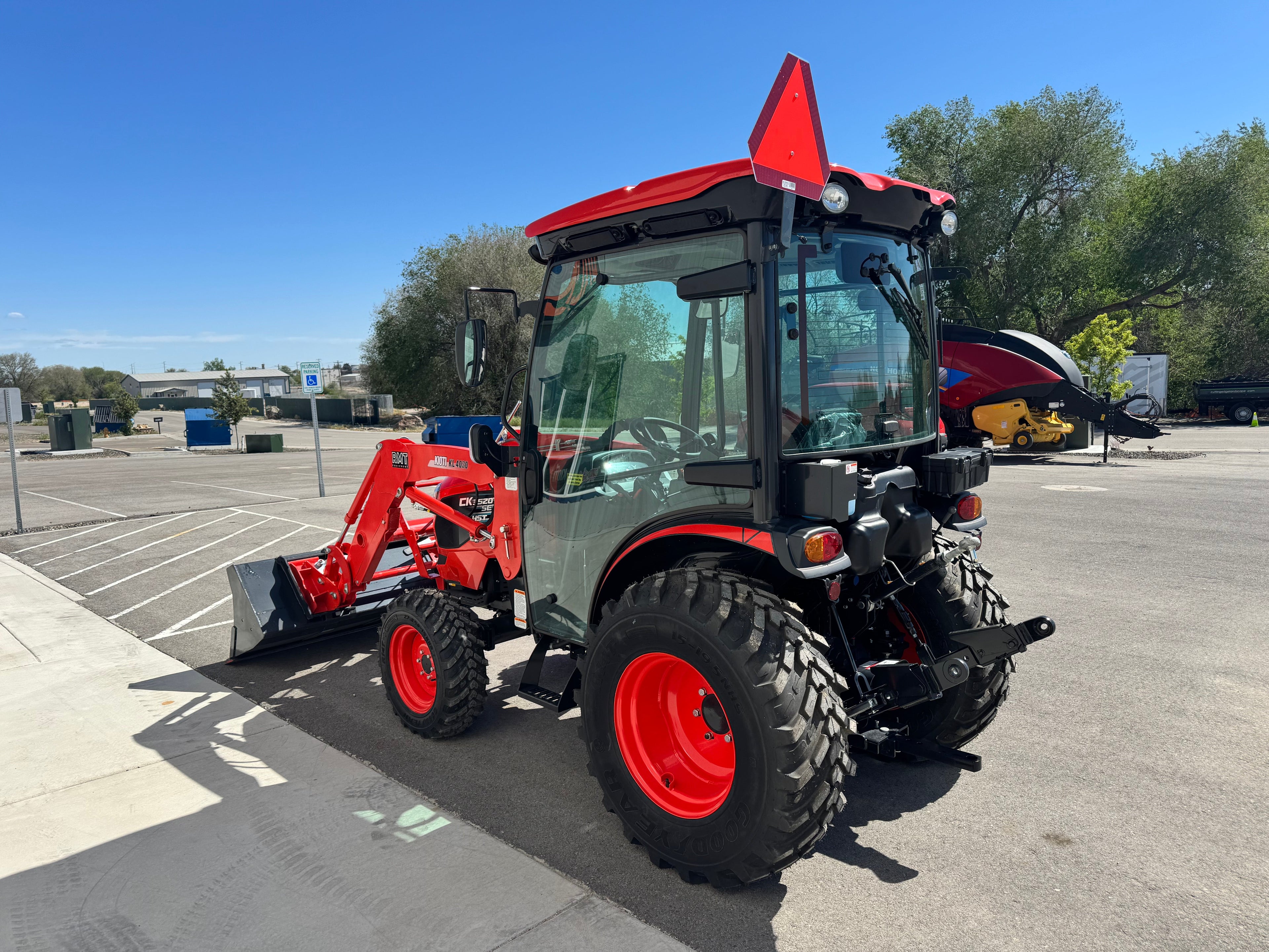 KIOTI CK3520SEHCB**0%FINANCING AVAILABLE**