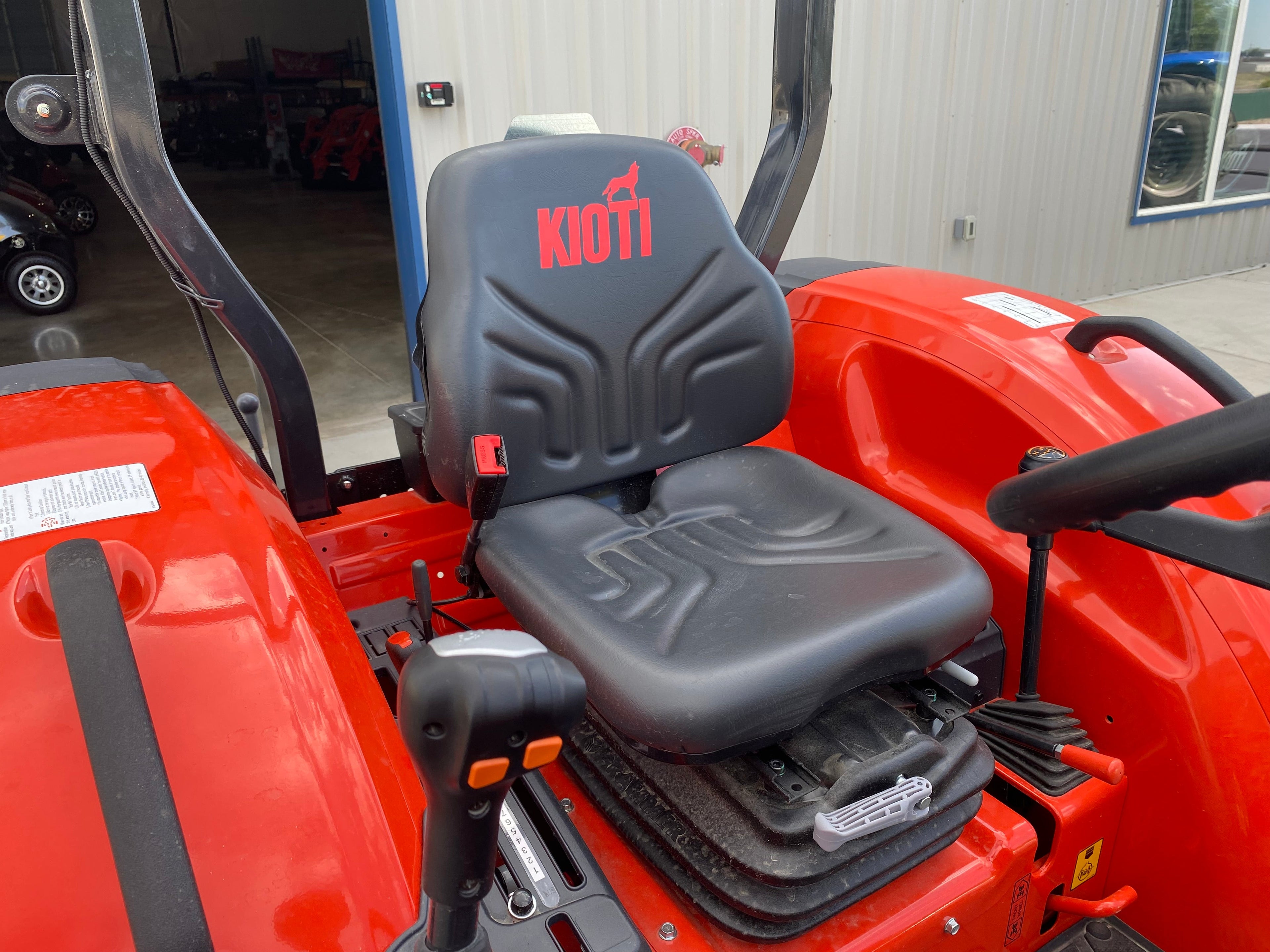 New KIOTI DK4720SE HST Open Cab Tractor- 0% FINANCING AVAILABLE