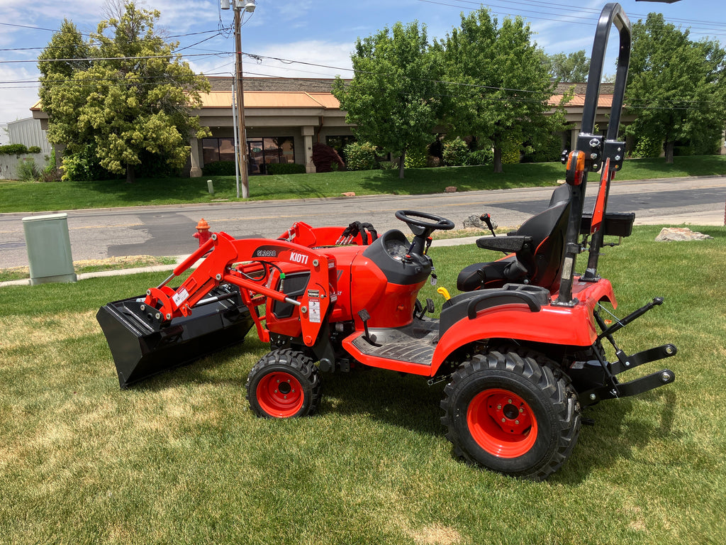 2025 KIOTI CS2520 HST TRACTOR