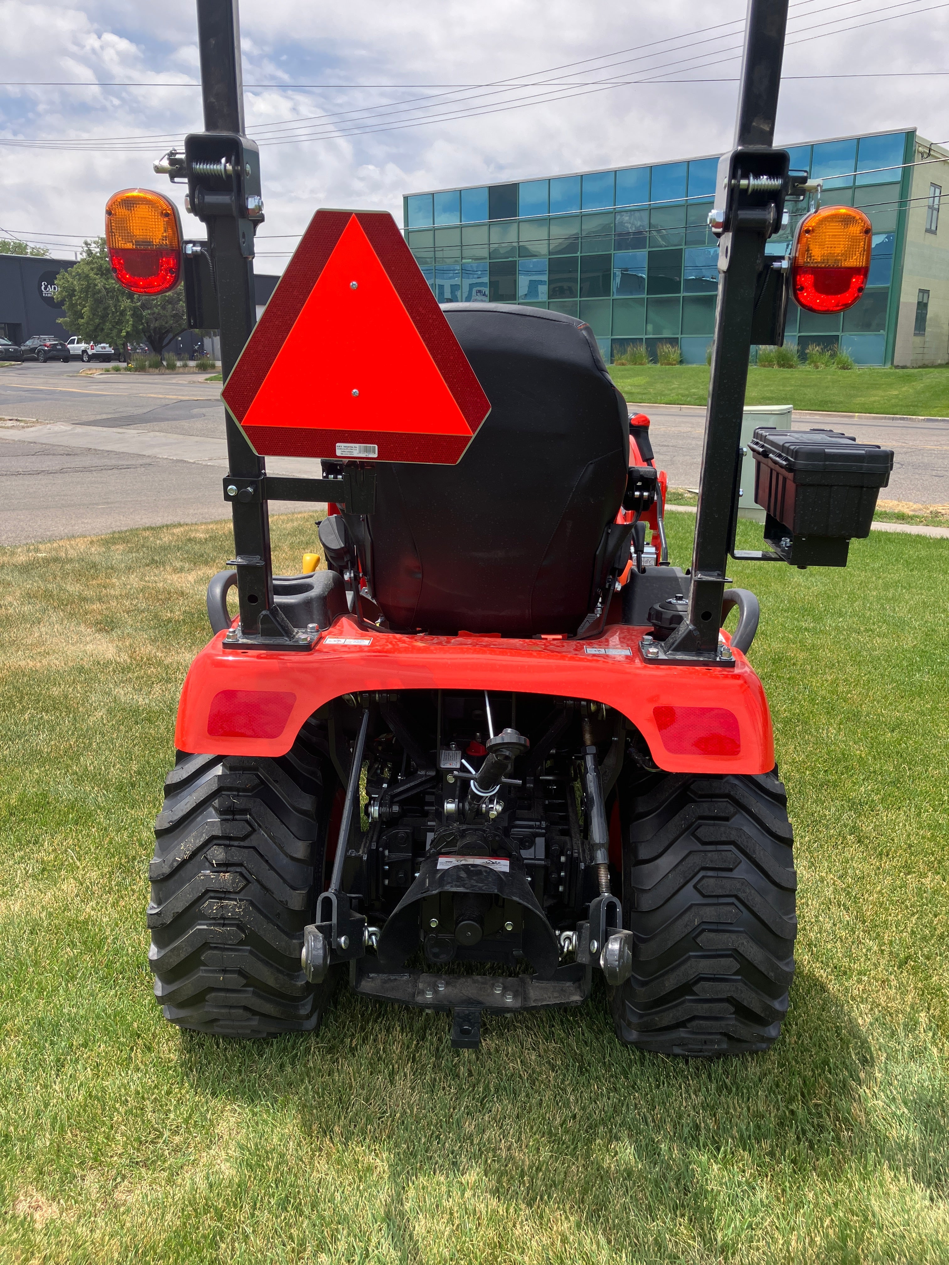 2025 KIOTI CS2520 HST TRACTOR