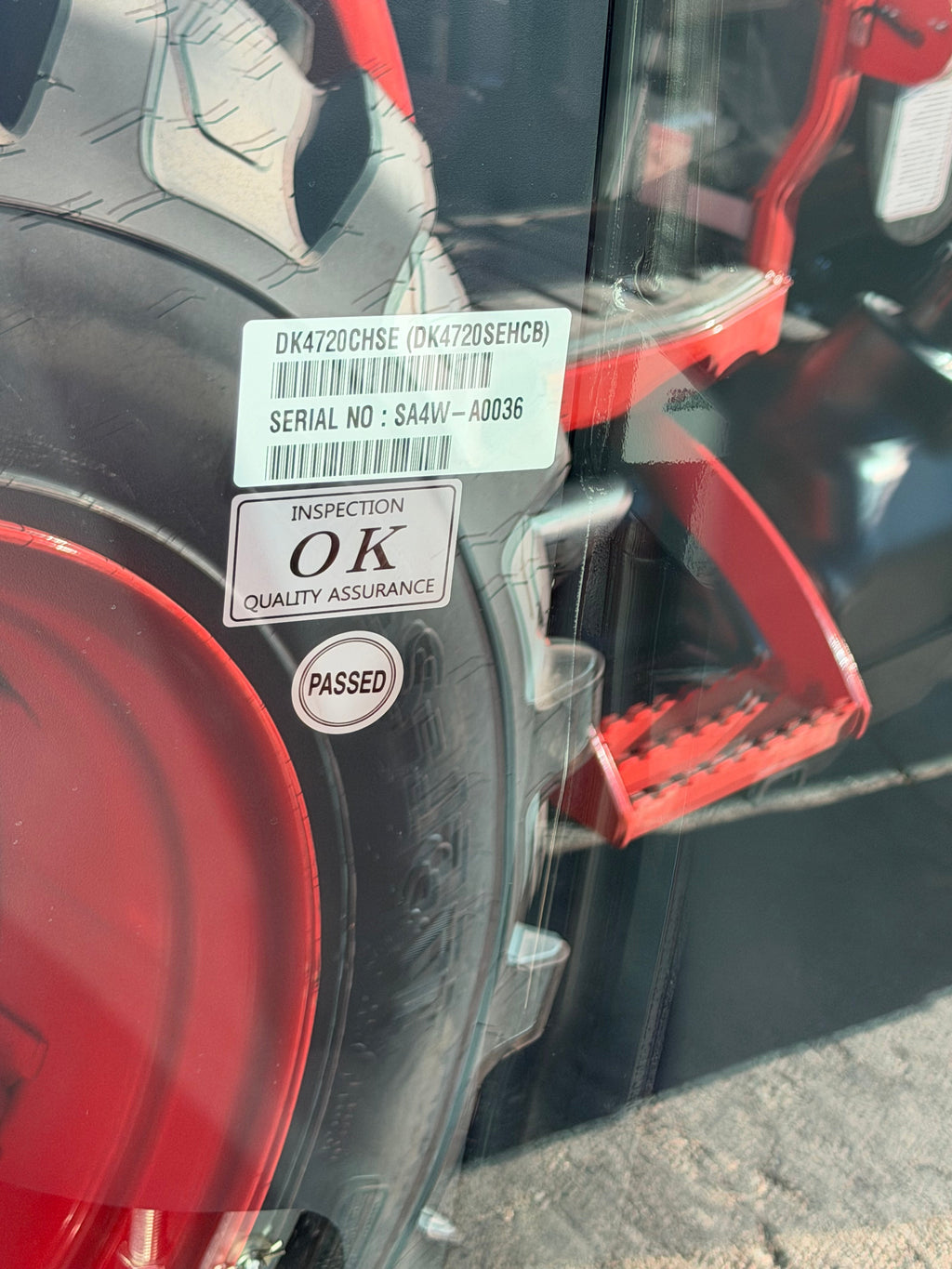 New KIOTI  DK4720 HST Tractor with Cab