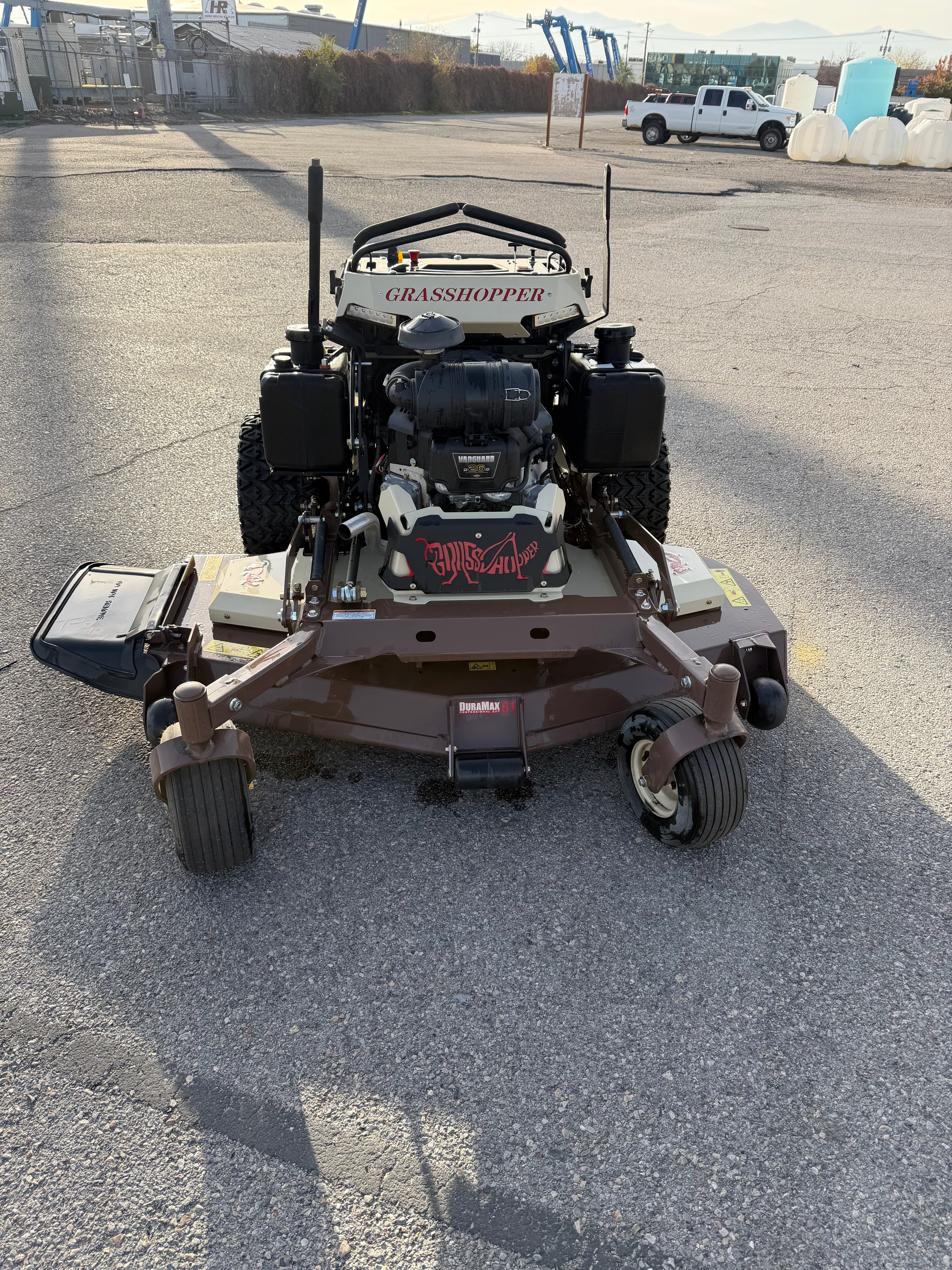 New grasshopper stand-on (61” deck)