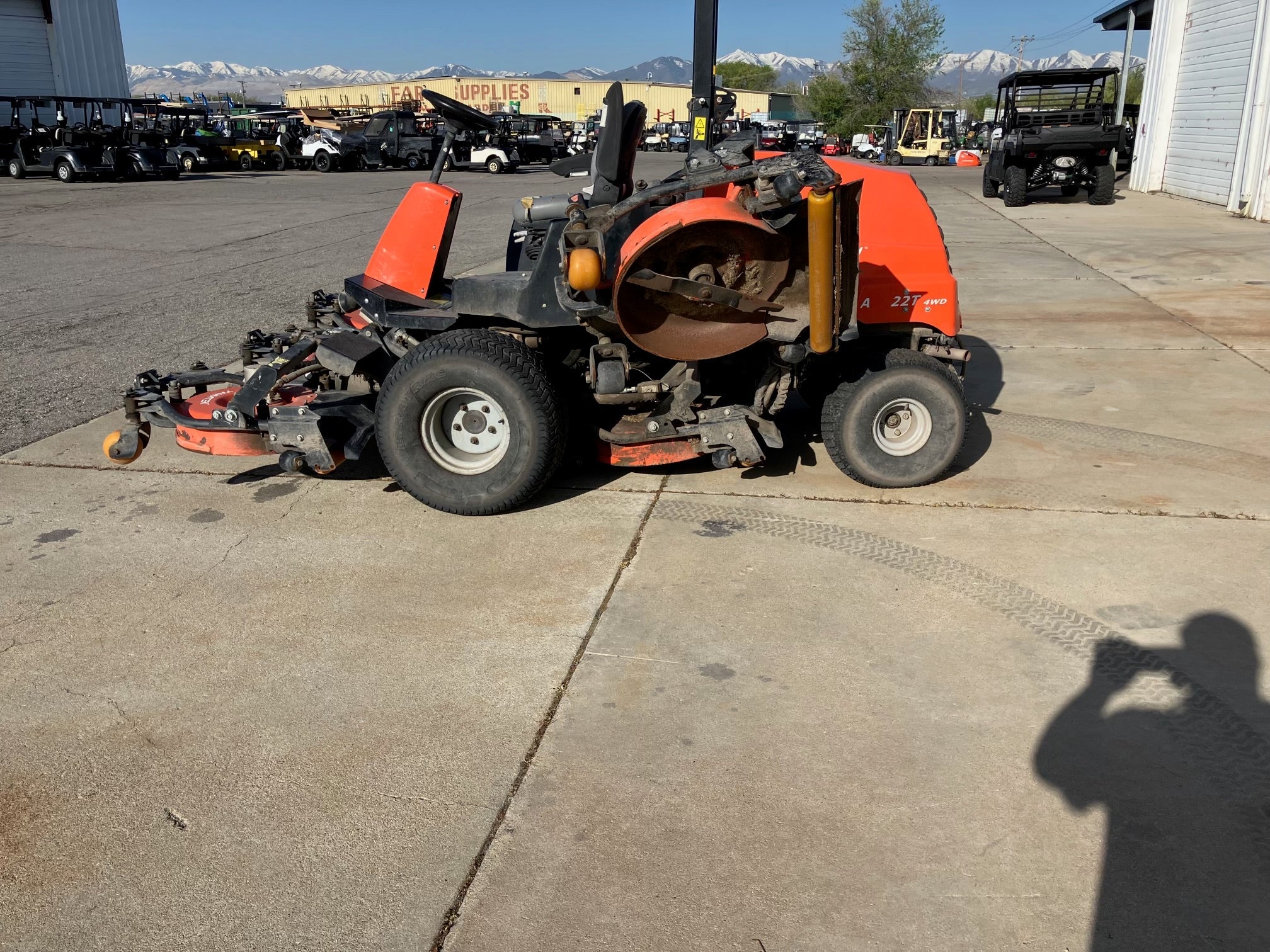 Pre-Owned Jacobsen AR722 - 3300 Hours