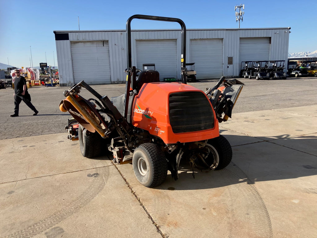 Pre-Owned Jacobsen AR722 - 3300 Hours