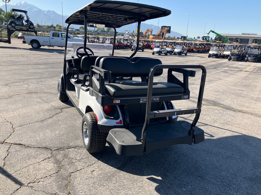 New White 2024 EZGO Valor 6 Electric- 6-Passenger Golf Cart- Closeout Pricing