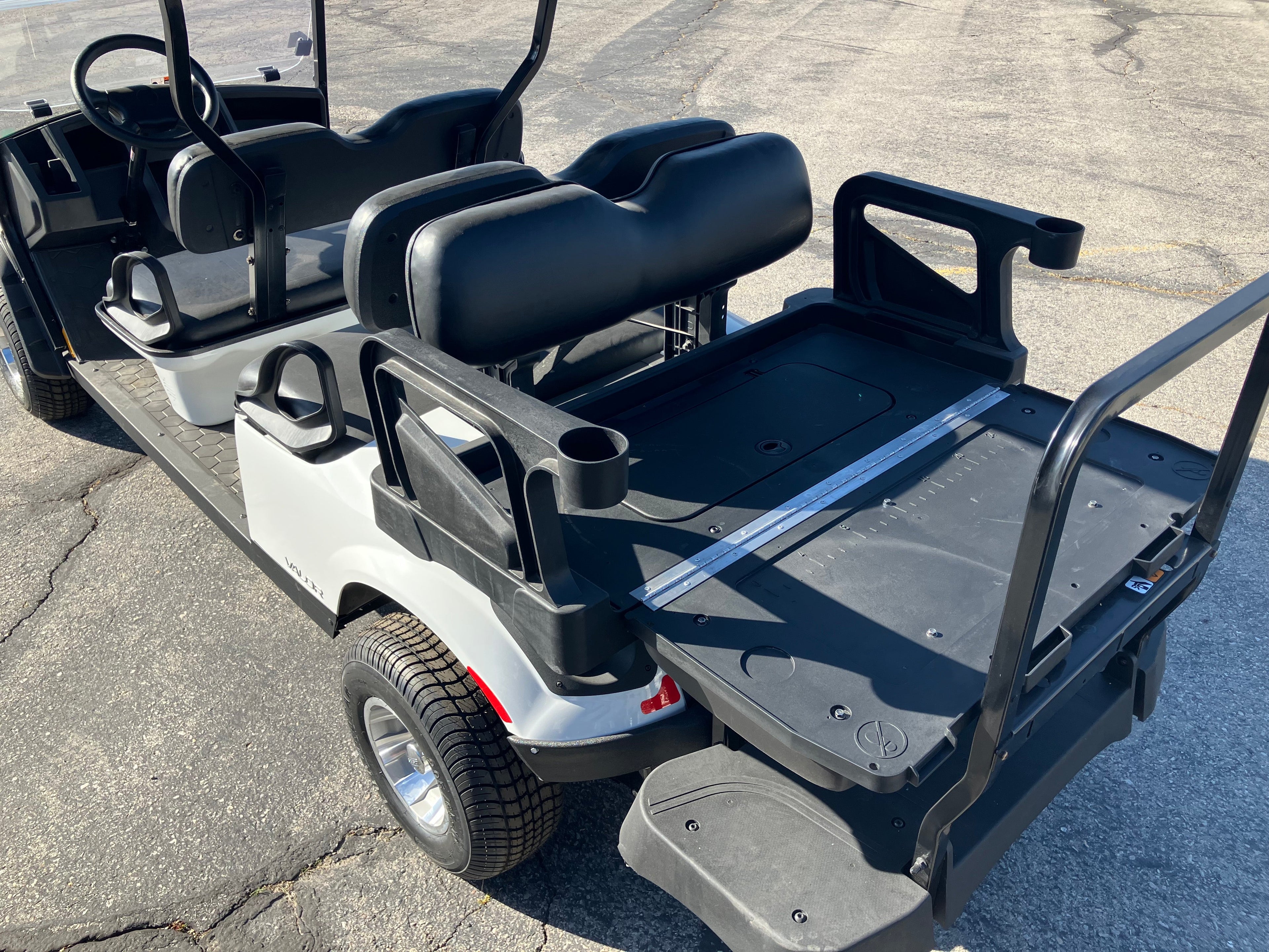 New White 2024 EZGO Valor 6 Electric- 6-Passenger Golf Cart- Closeout Pricing