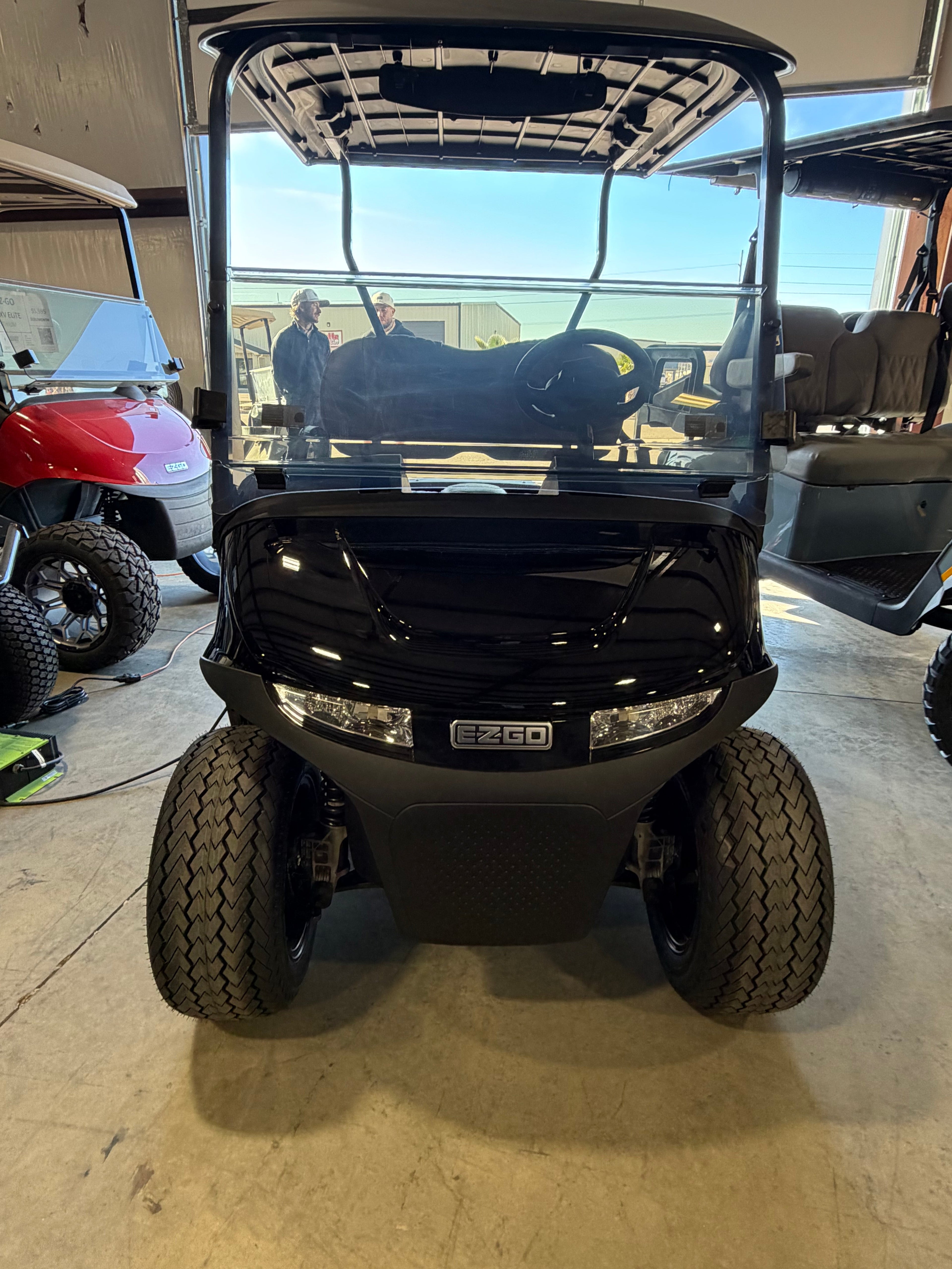 2026 EZGO RXV ELiTE Lithium Golf Cart