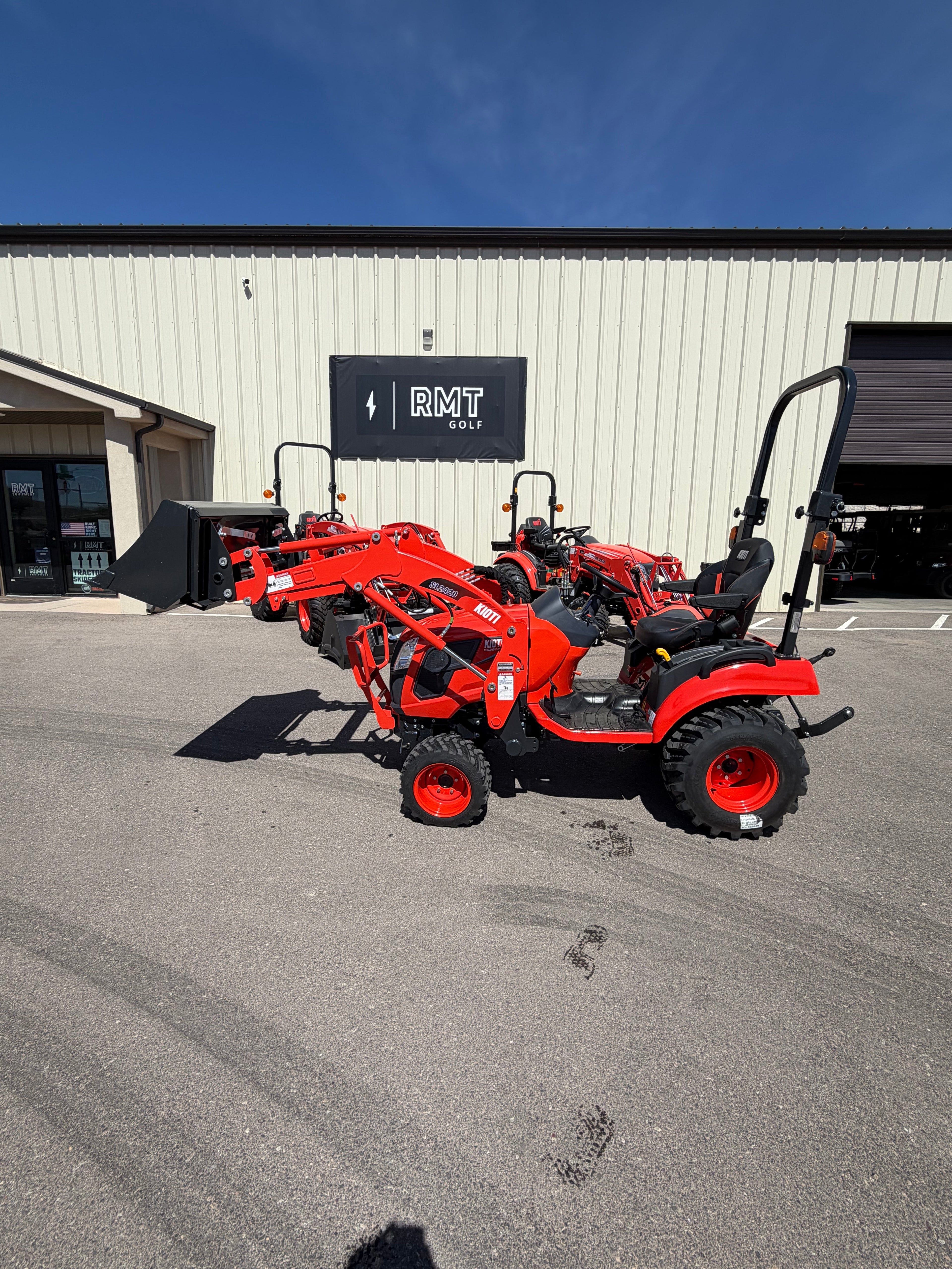 #4 New KIOTI CS2520H Tractor **0% FINANCING AVAILABLE**
