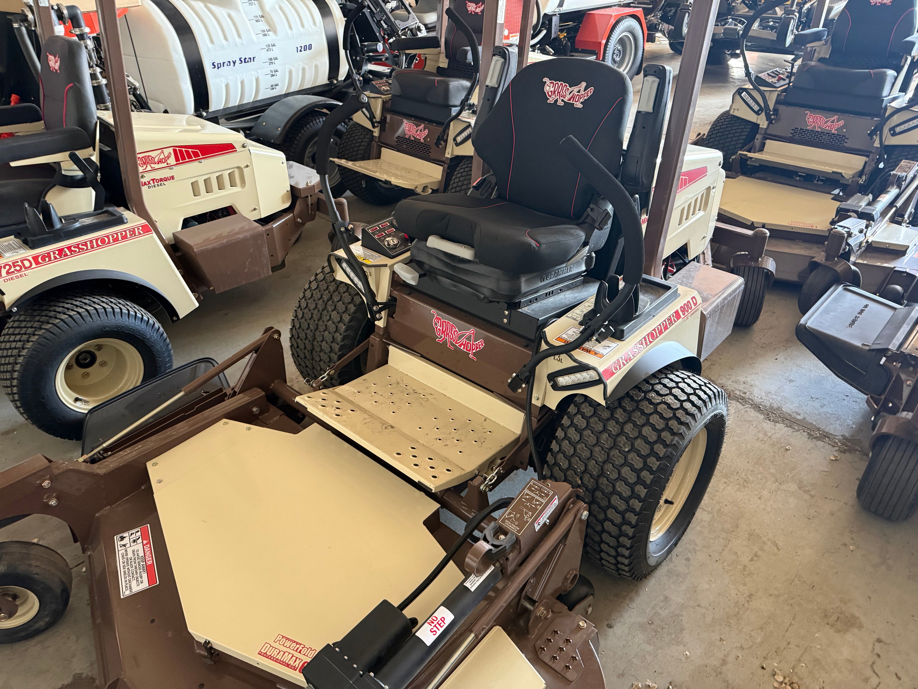 Grasshopper 900DL 1.3L POWER UNIT - 61" SD ROTARY DECK W/POWER FOLD