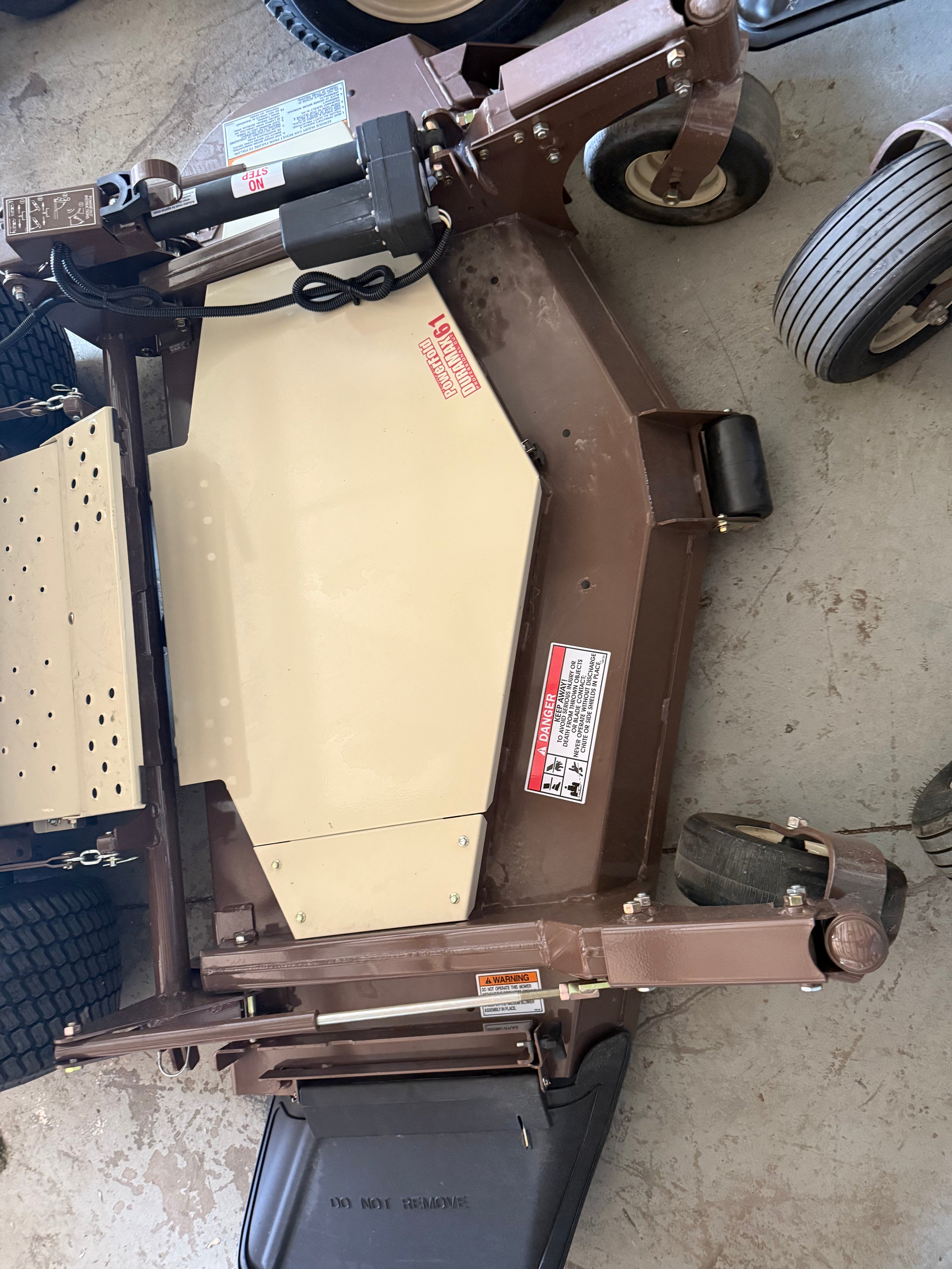 Grasshopper 725DT with 25 HP Diesel Engine & 3661 61" PowerFold® Deck