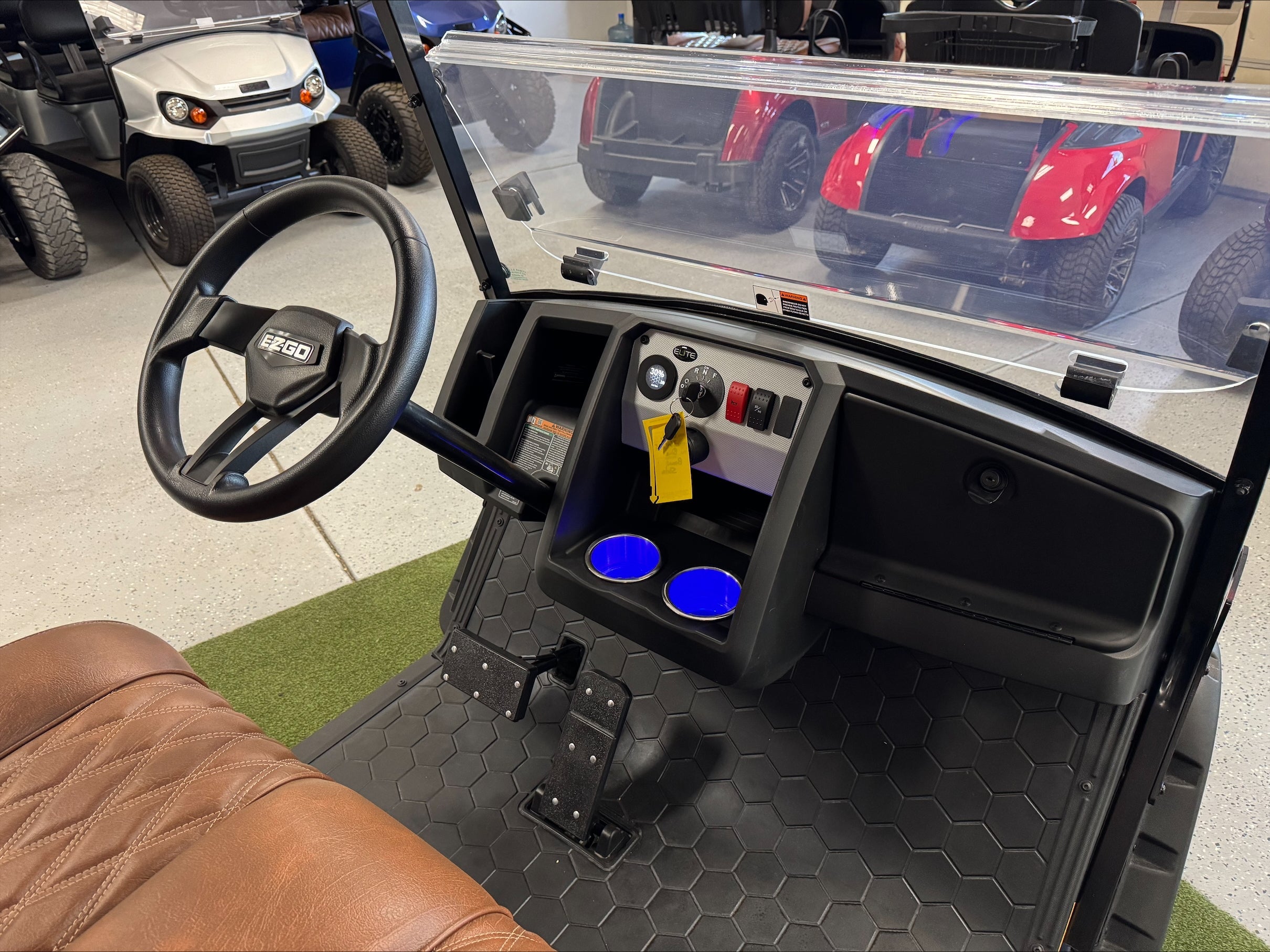 New 2025 EZGO LIBERTY ELiTE Lithium Golf Cart