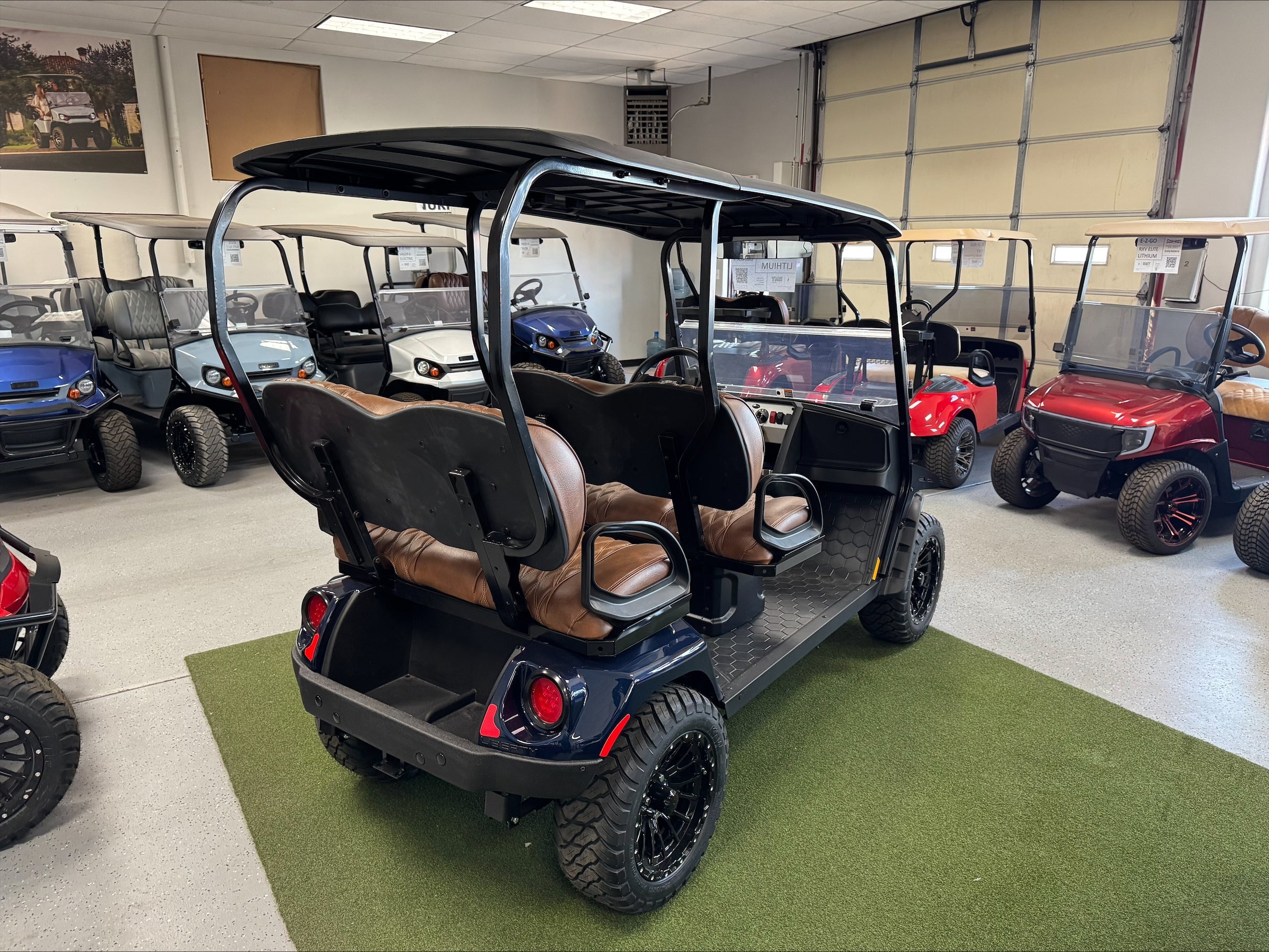 New 2025 EZGO LIBERTY ELiTE Lithium Golf Cart