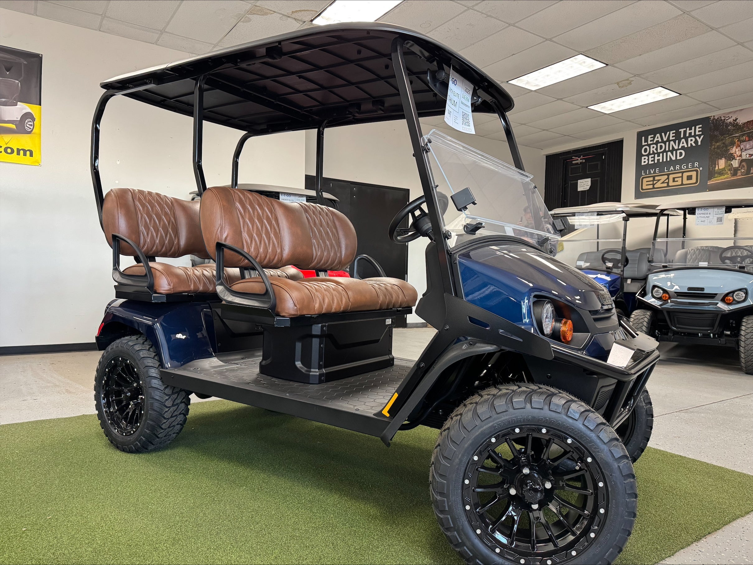 New 2025 EZGO LIBERTY ELiTE Lithium Golf Cart