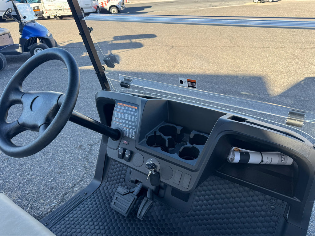2025 EZGO VALOR 4 GAS Golf Cart