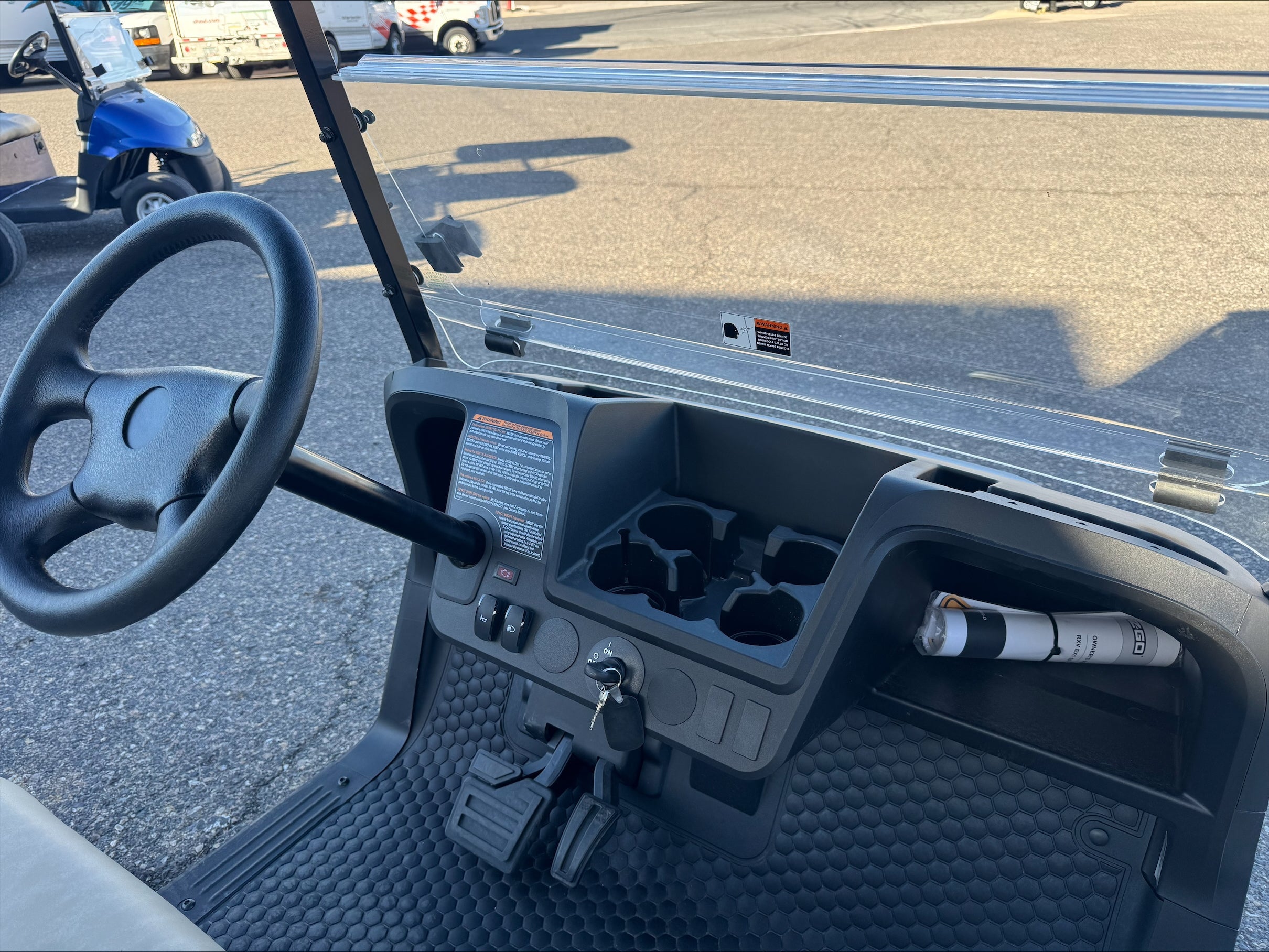 2025 EZGO VALOR 4 GAS Golf Cart